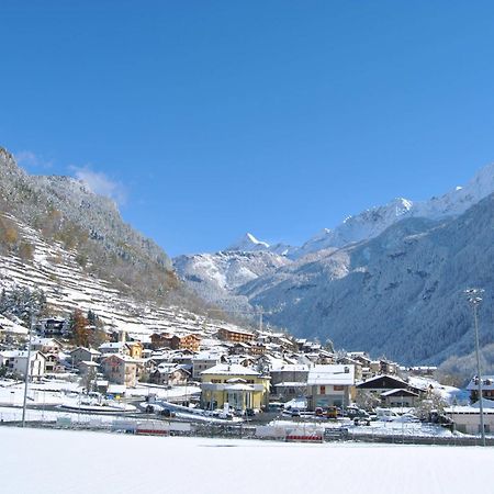 Casa Vacanza La Rocca Chiesa in Valmalenco Eksteriør billede