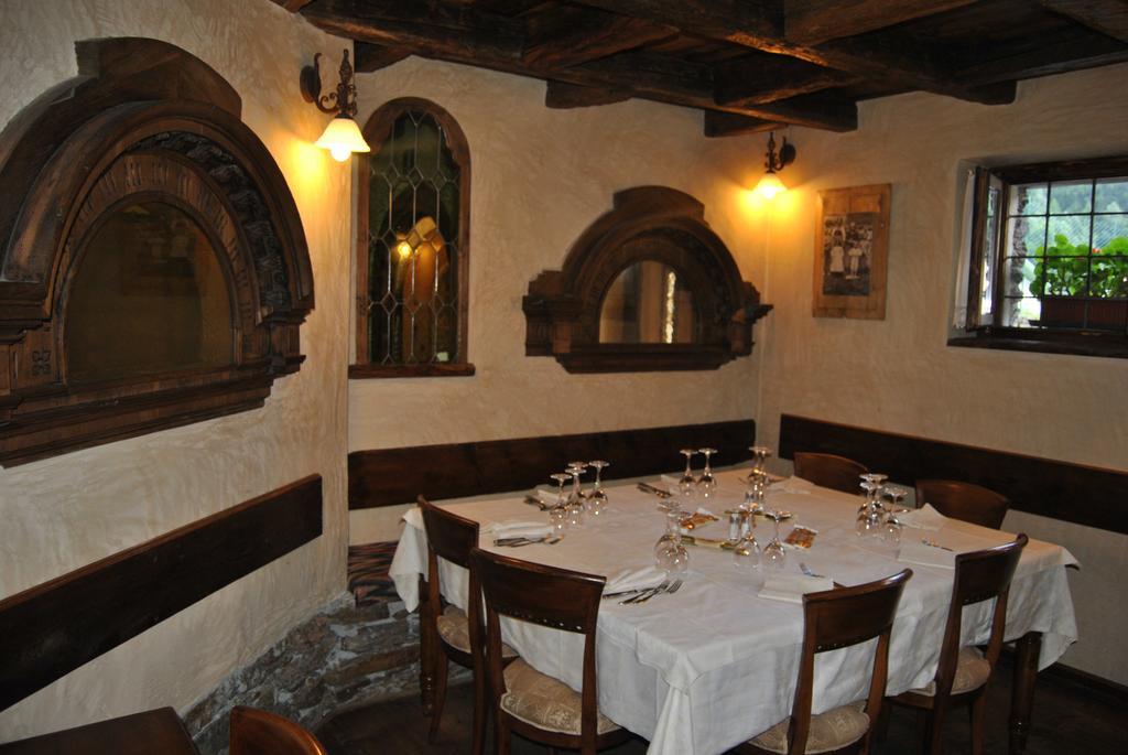 Casa Vacanza La Rocca Chiesa in Valmalenco Eksteriør billede