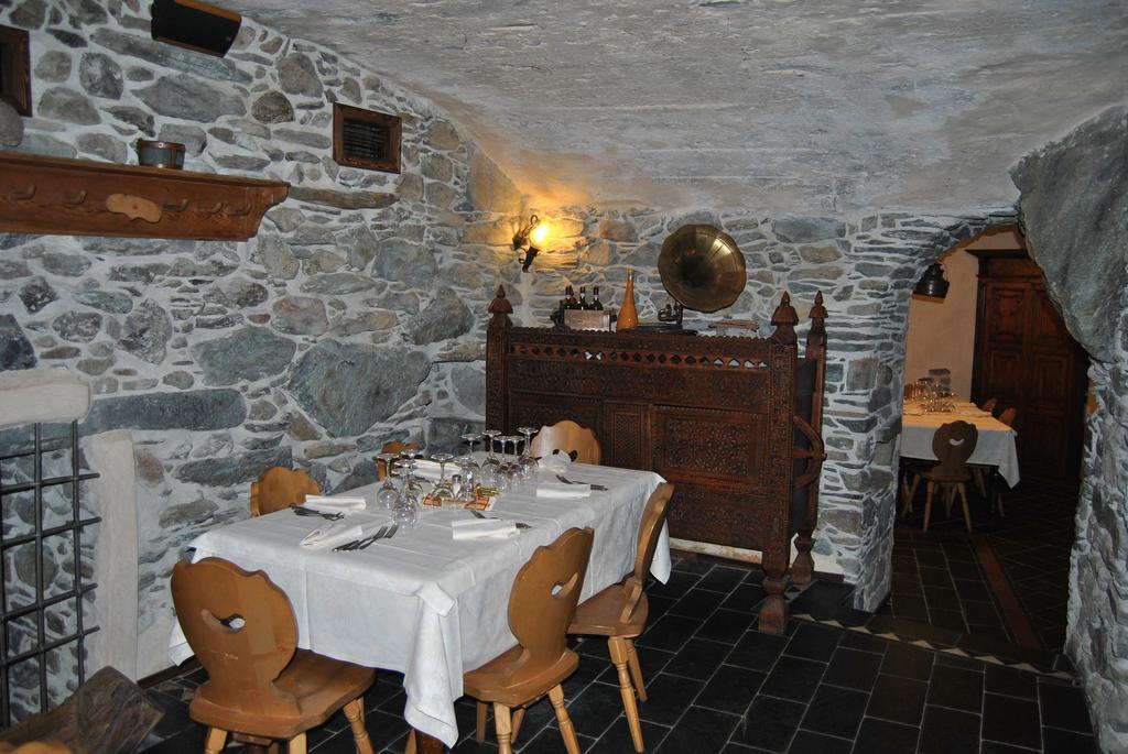 Casa Vacanza La Rocca Chiesa in Valmalenco Eksteriør billede