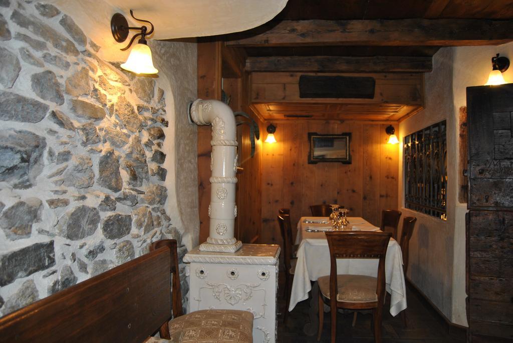 Casa Vacanza La Rocca Chiesa in Valmalenco Eksteriør billede