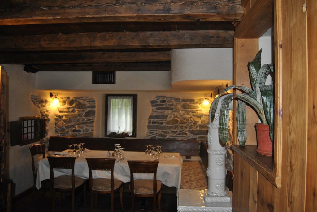 Casa Vacanza La Rocca Chiesa in Valmalenco Eksteriør billede