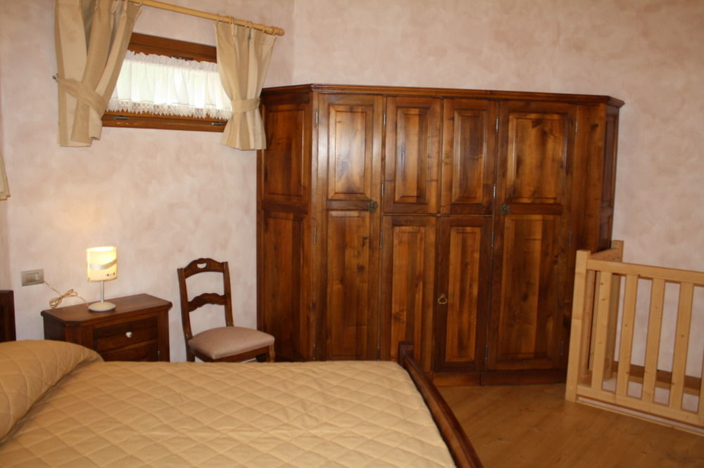 Casa Vacanza La Rocca Chiesa in Valmalenco Eksteriør billede